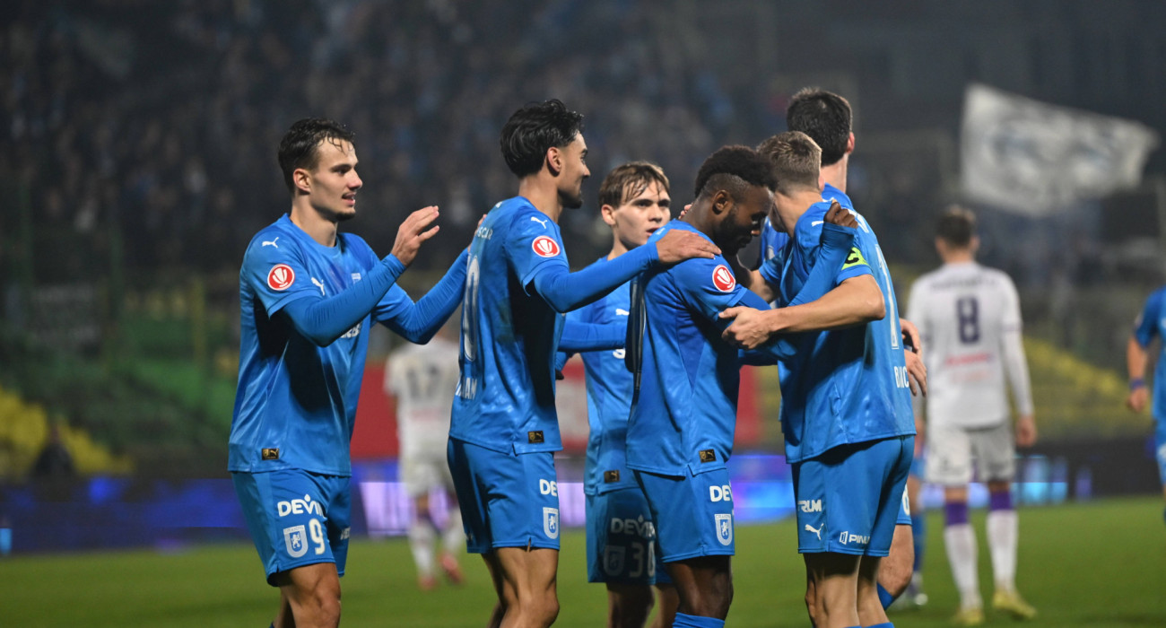 Ποδοσφαιριστές της Κραϊόβα πανηγυρίζουν / Πηγή: Imago