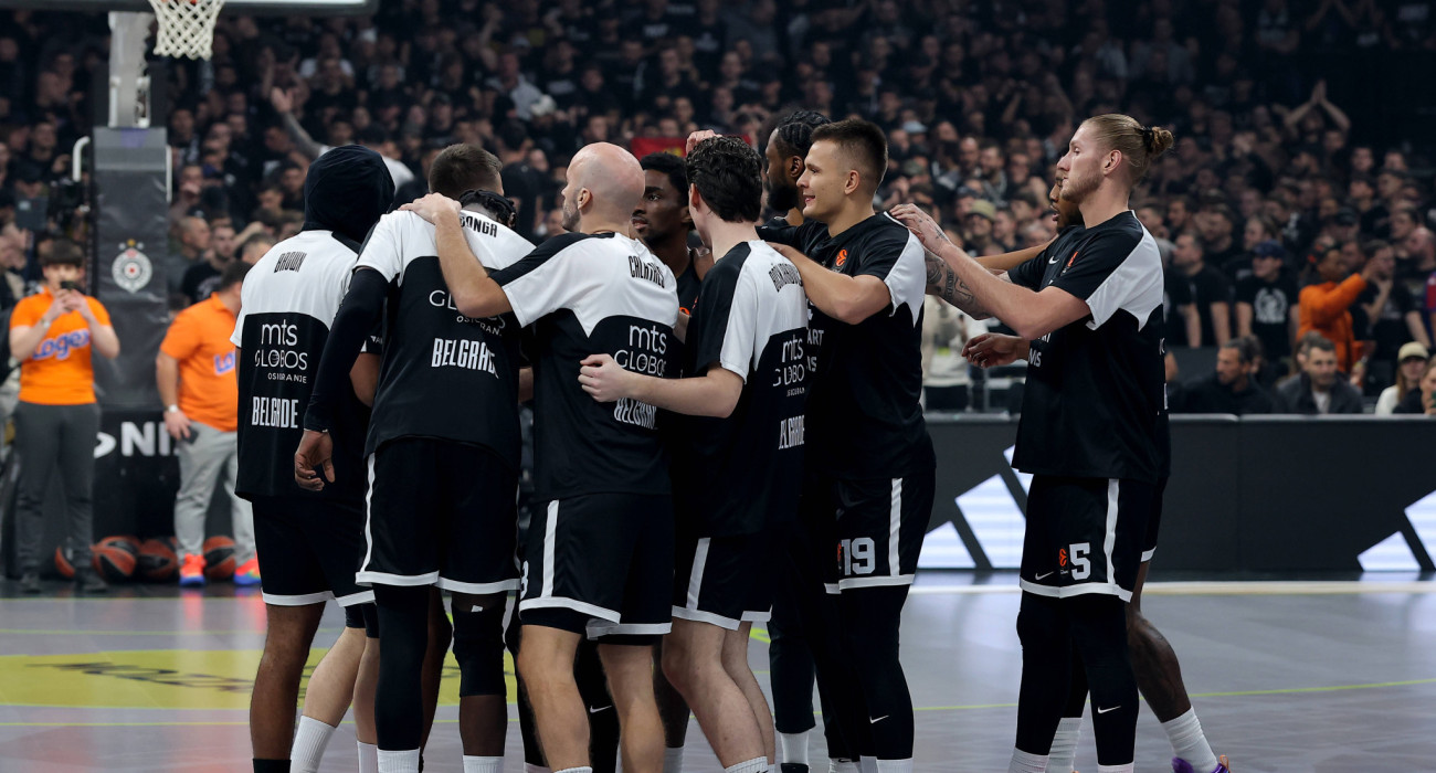 Ομαδική φωτογραφία της Παρτίζαν / Πηγή: IMAGO