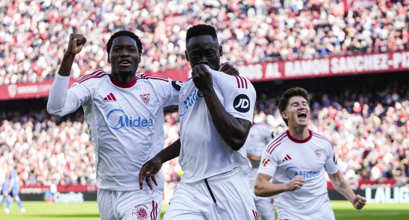 Ποδοσφαιριστές της Σεβίλλης πανηγυρίζουν / Πηγή: Imago