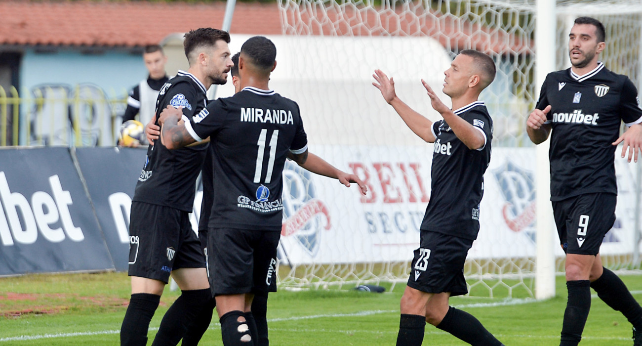 Οι ποδοσφαιριστές της Καλαμάτας πανηγυρίζουν / Πηγή: Eurokinissi