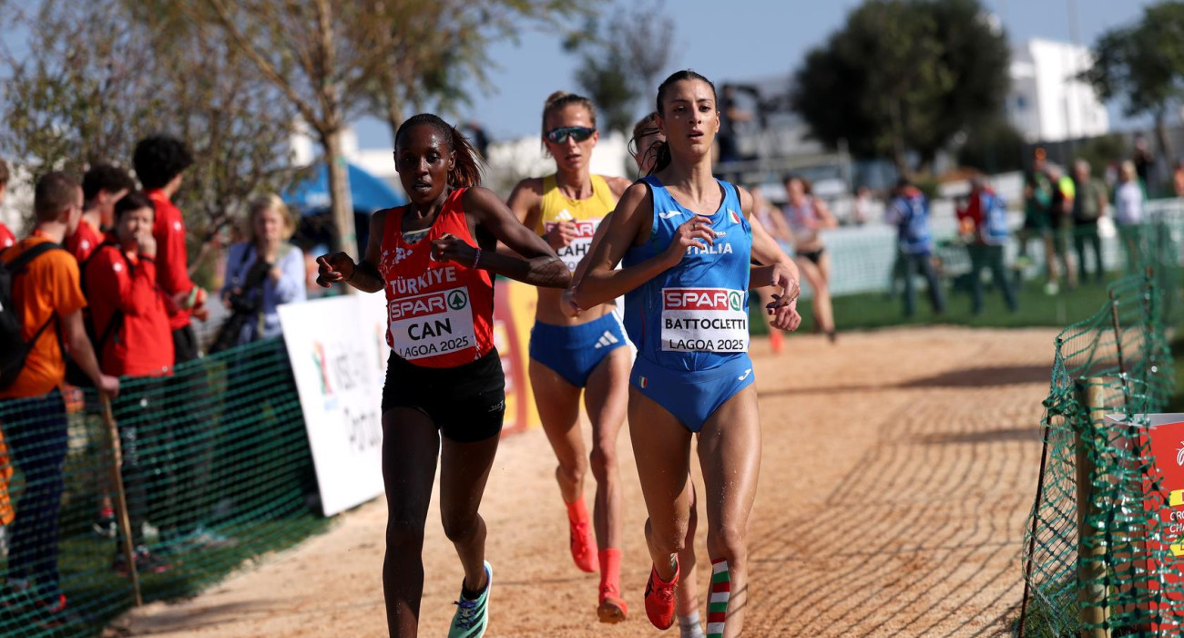 Η Νάντια Μπατοκλέτι και η Γιασεμίν Kαν στο Ευρωπαϊκό Ανωμάλου Δρόμου - Πηγή: Maja Hitij / Getty Images για την European Athletics