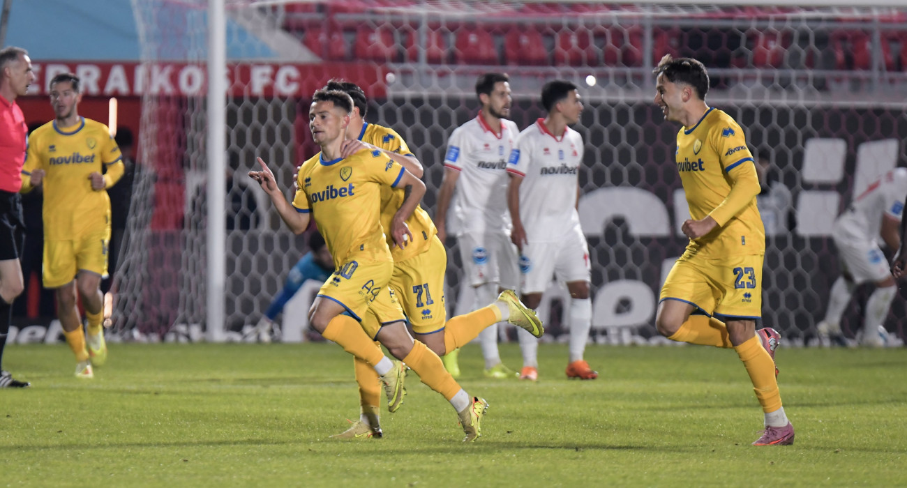 Οι ποδοσφαιριστές του Παναιτωλικού πανηγυρίζουν / Πηγή: Eurokinissi