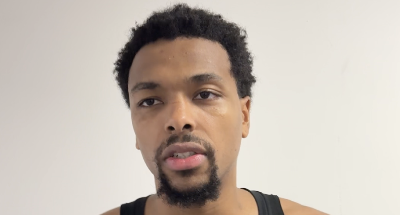 Ο Στέρλινγκ Μπράουν