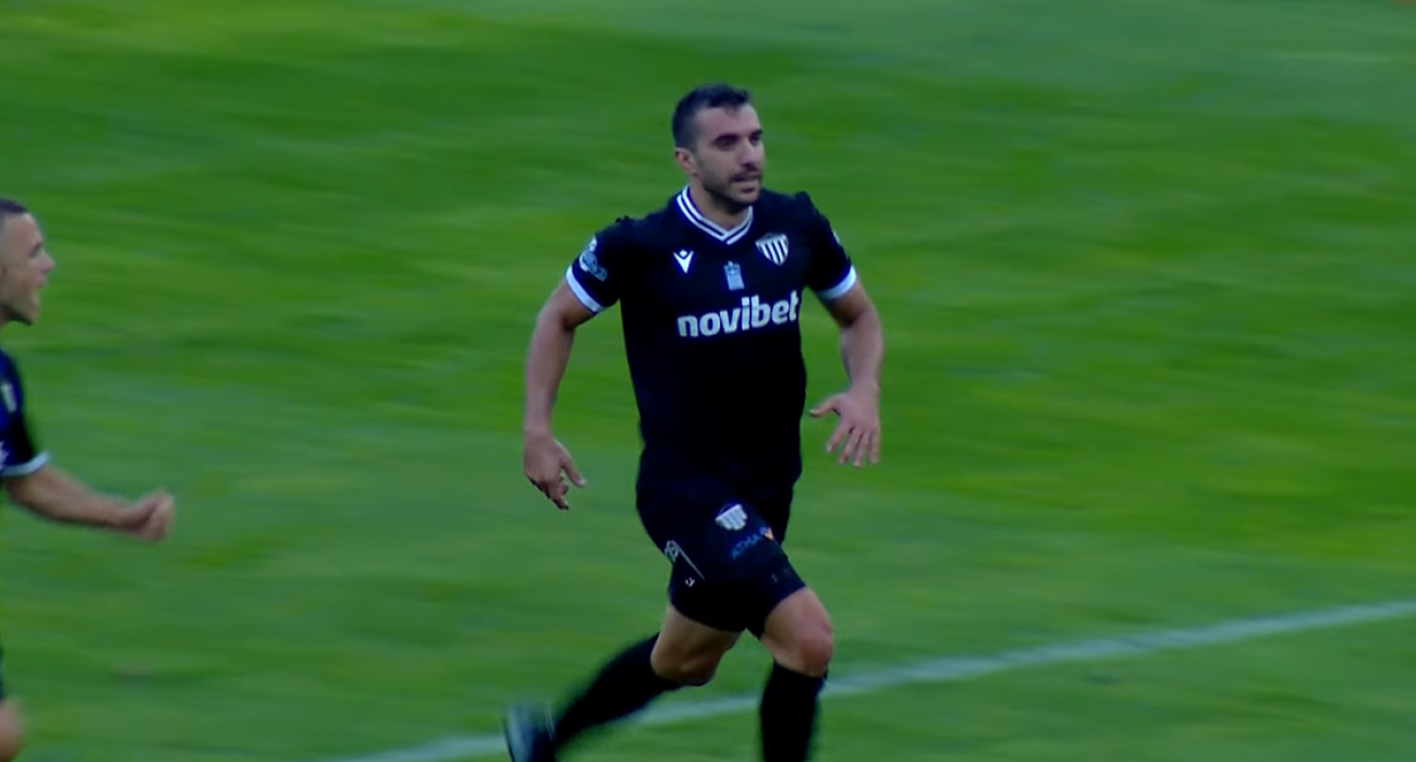 Ο Μάντζης πανηγυρίζει/screenshot