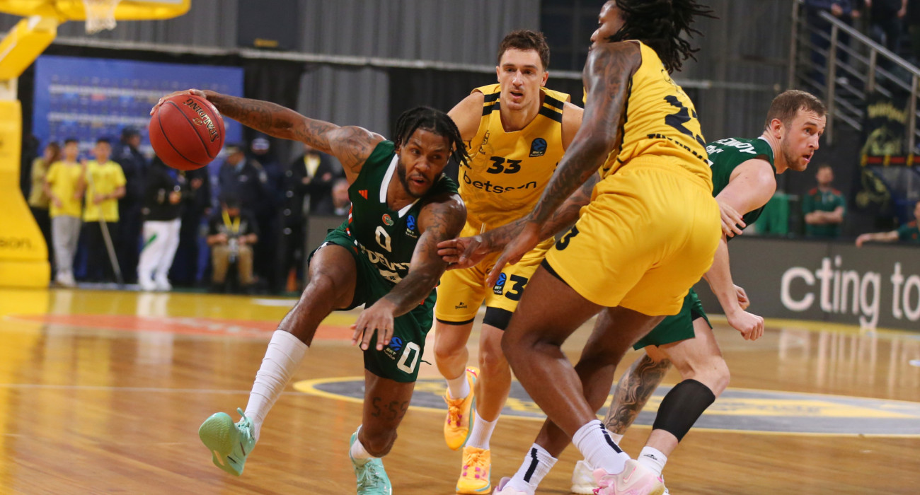 Φινάλε στο 2025 με... συντριβή για τον Άρη στο Αλεξάνδρειο