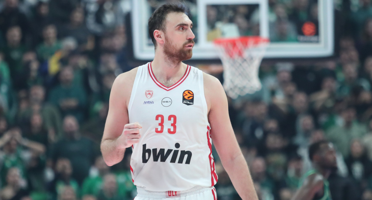 Ο Νίκολα Μιλουτίνοβ - Πηγή: Intime