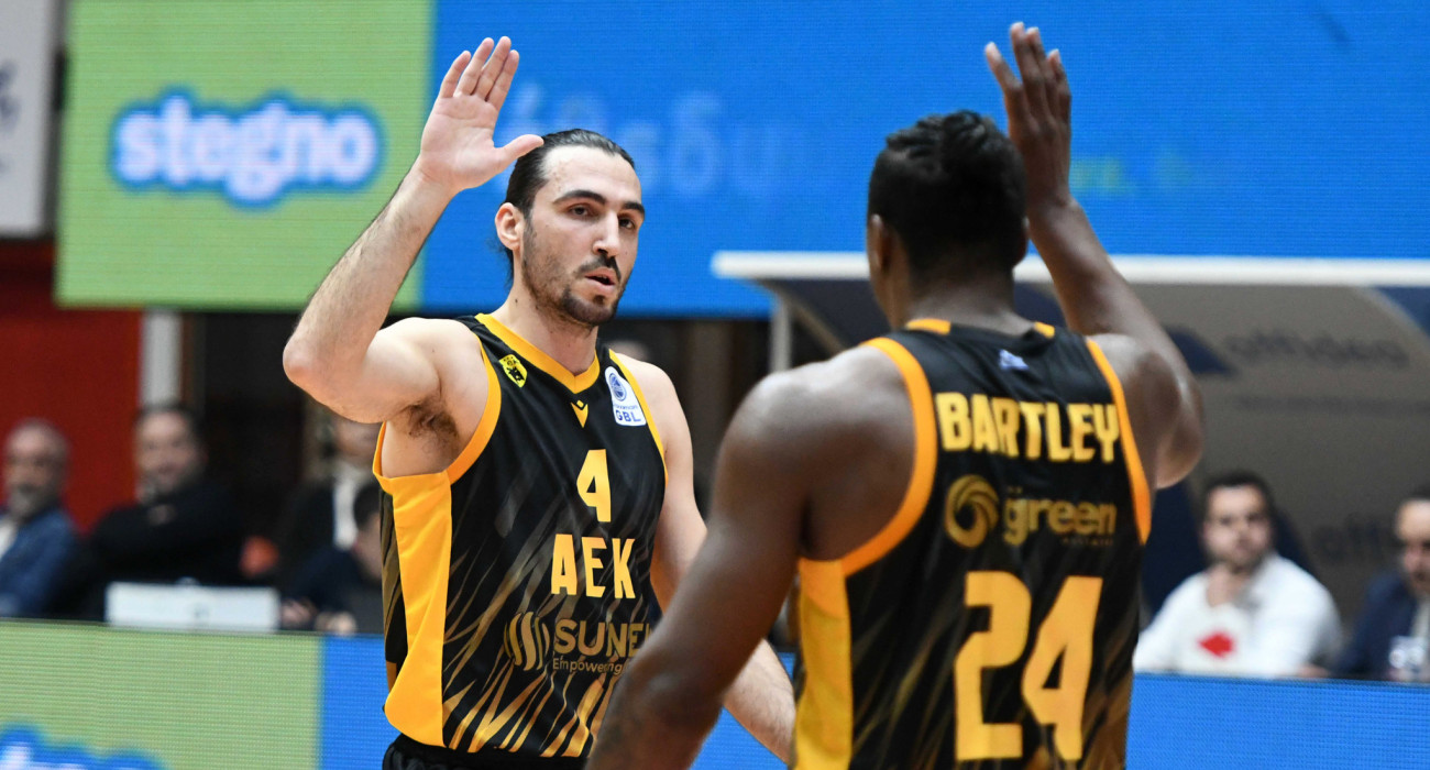 Ο Δημήτρης Κατσίβελης με τον Φρανκ Μπάρτλεϊ - Πηγή: Intime