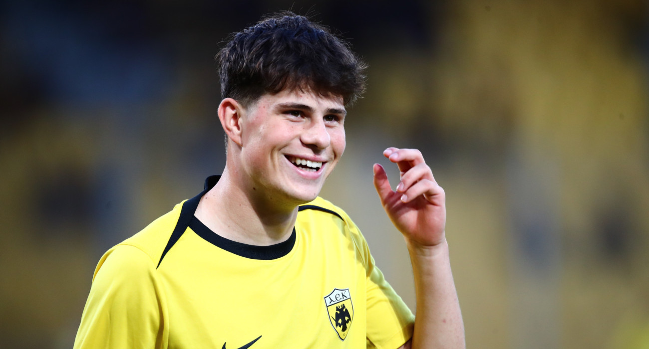 Ο Χριστόφορος Κολιμάτσης με τη φανέλα της ΑΕΚ / Πηγή: Eurokinissi