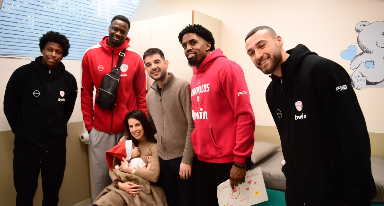 Παίκτες του Ολυμπιακου στο Ιατρικό Κέντρο Αθηνών / πηγή: eurokinissi