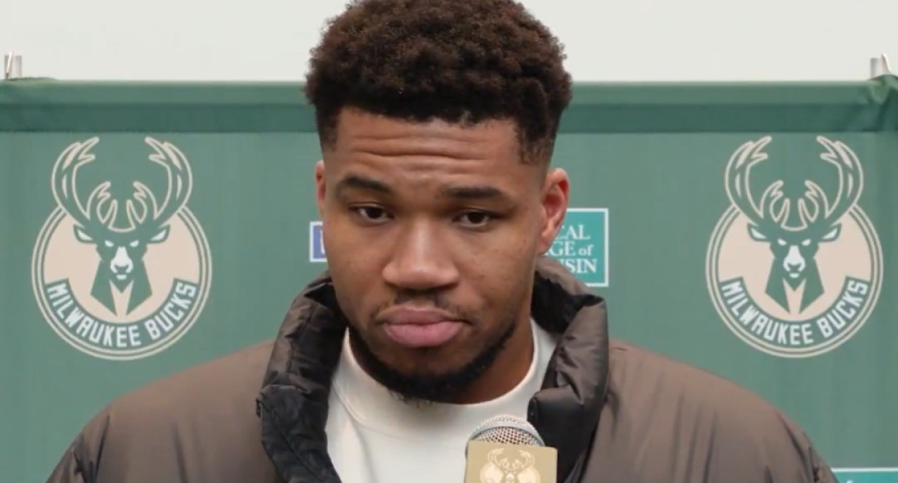 Ο Γιάννης Αντετοκούνμπο