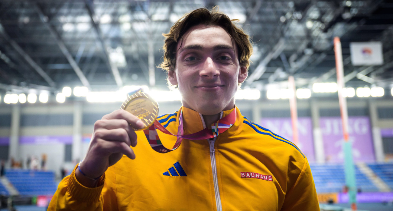 Ο Μόντο Ντουπλάντις στο Παγκόσμιο Πρωτάθλημα Κλειστού Στίβου Ναντζίνγκ 2025 / Πηγή: Intime