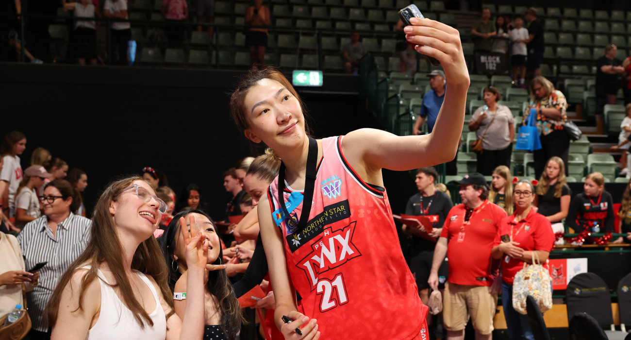 Η Χαν Σου με τους φαν της στην Αυστραλία / Πηγή: Paul Kane / Getty Images