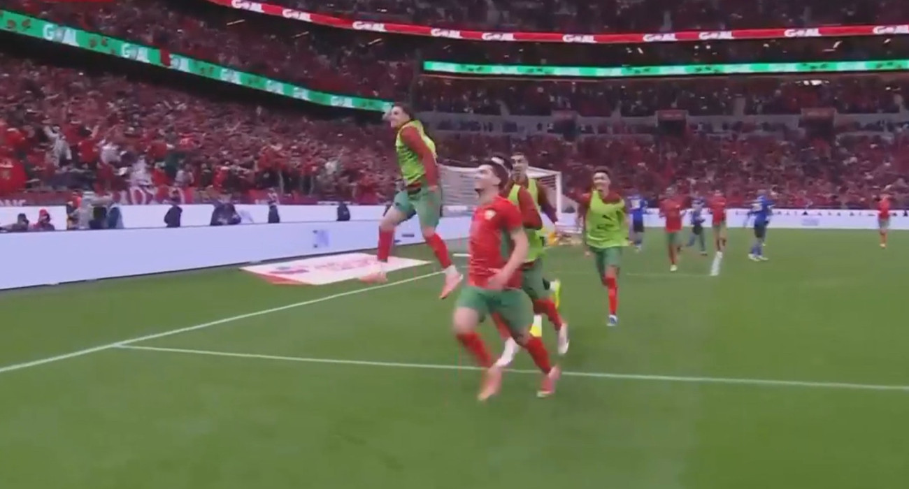 Ο Μπραχίμ Ντίαθ και οι συμπαίκτες του στο Μαρόκο πανηγυρίζουν / Screenshot