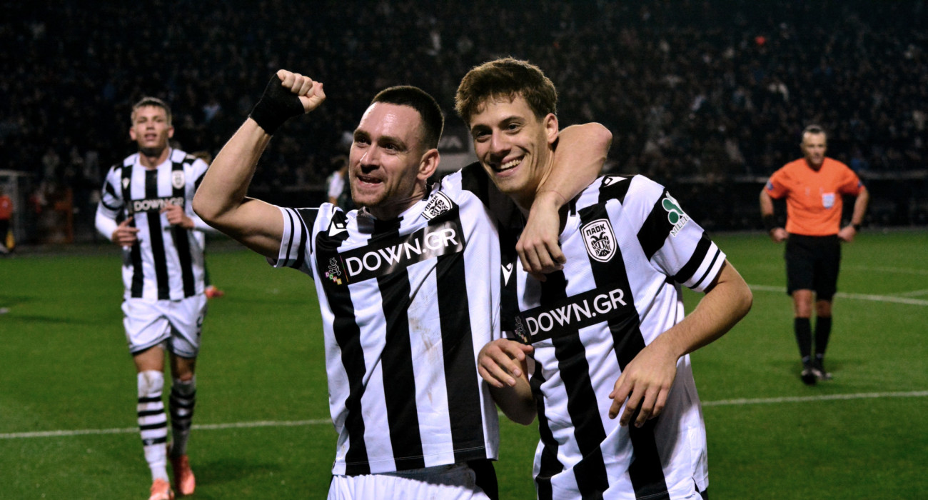 Ζίβκοβιτς και Κωνσταντέλιας πανηγυρίζουν τη νίκη του ΠΑΟΚ / Πηγή: Eurokinissi