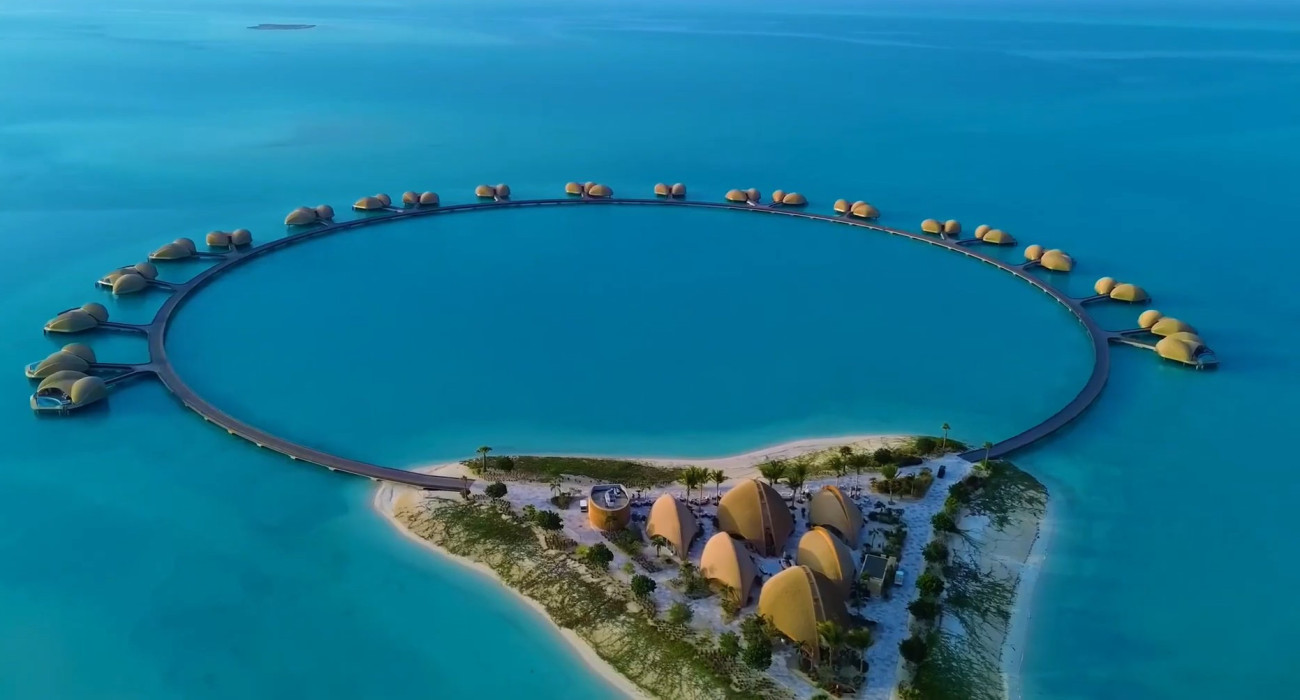 Δύο από αυτές τις... εξωτικές κατοικίες ανήκουν στον Κριστιάνο Ρονάλντο / Screenshot