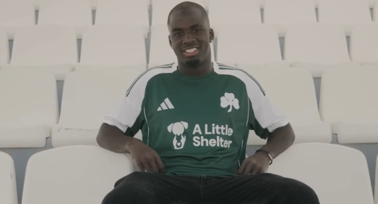 Ο Ανδρέας Τεττέη μέσα στην Λεωφόρο / Screenshot