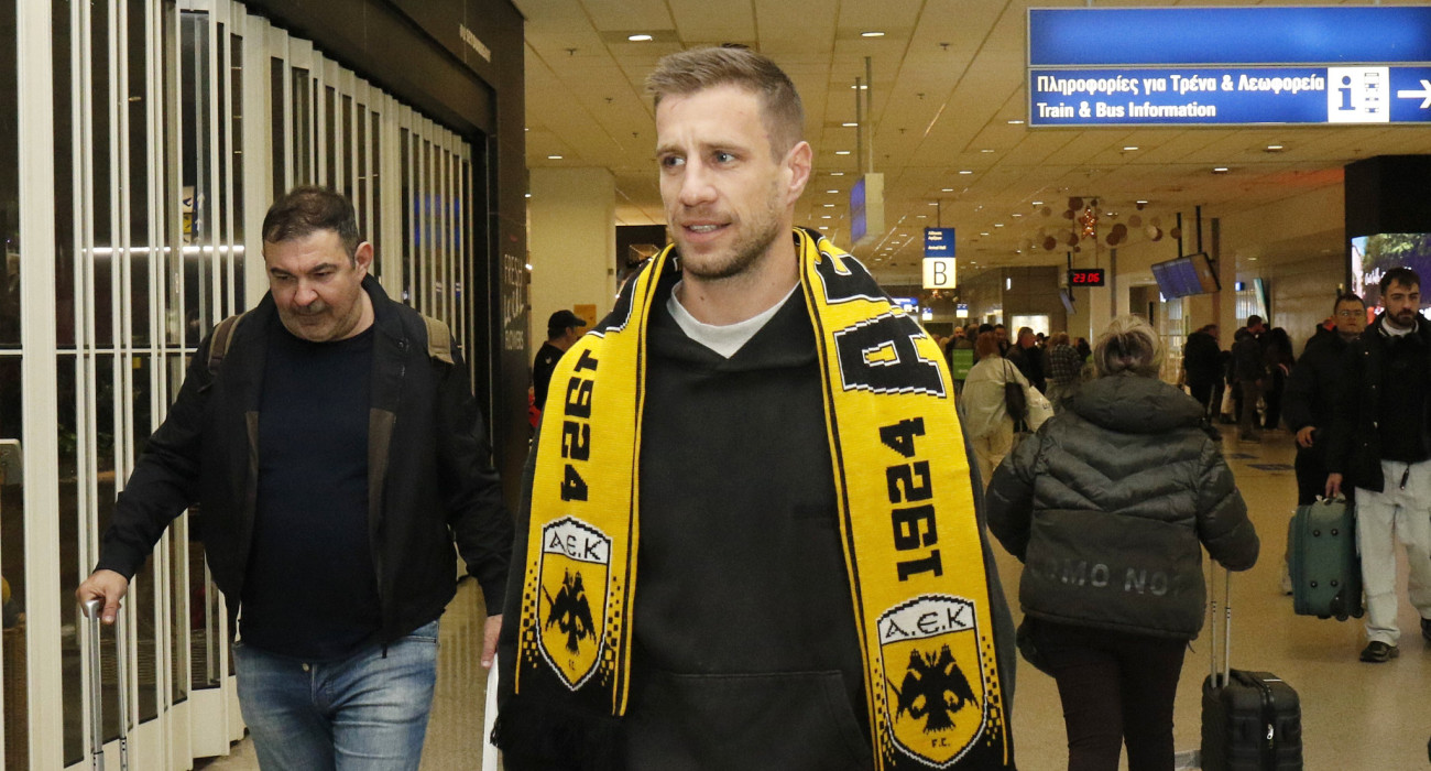 Ο Μπαρνάμπας Βάργκα στην Αθήνα για την ΑΕΚ / Πηγή: Intime