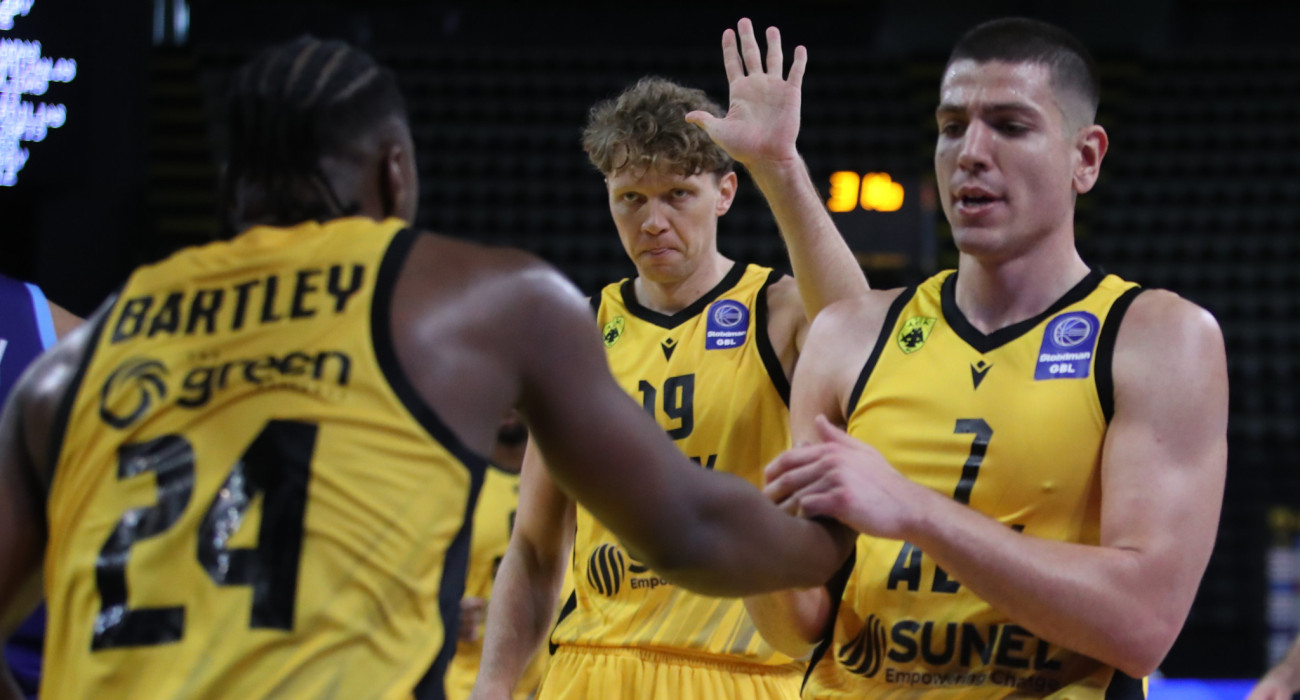 Στιγμιότυπο από το ΑΕΚ-Μύκονος / Πηγή: InTime