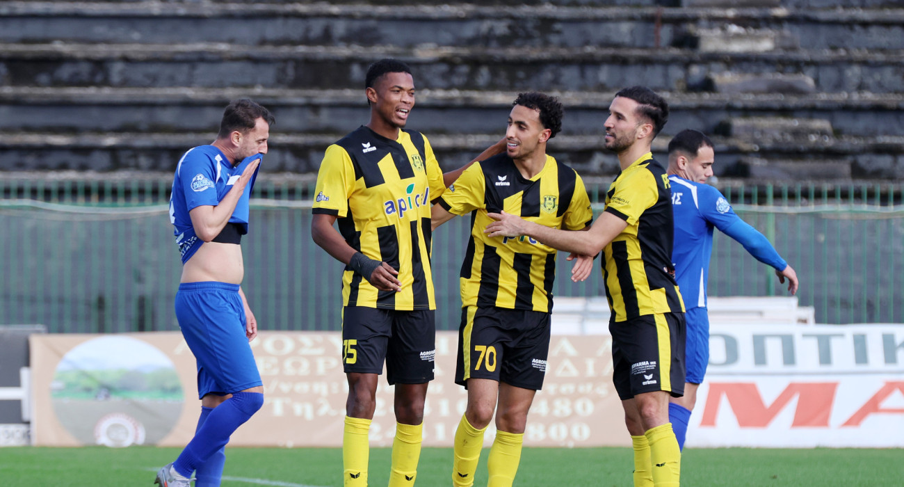 Ποδοσφαιριστές της Αναγέννησης Καρδίτσας πανηγυρίζουν / Πηγή: Intime