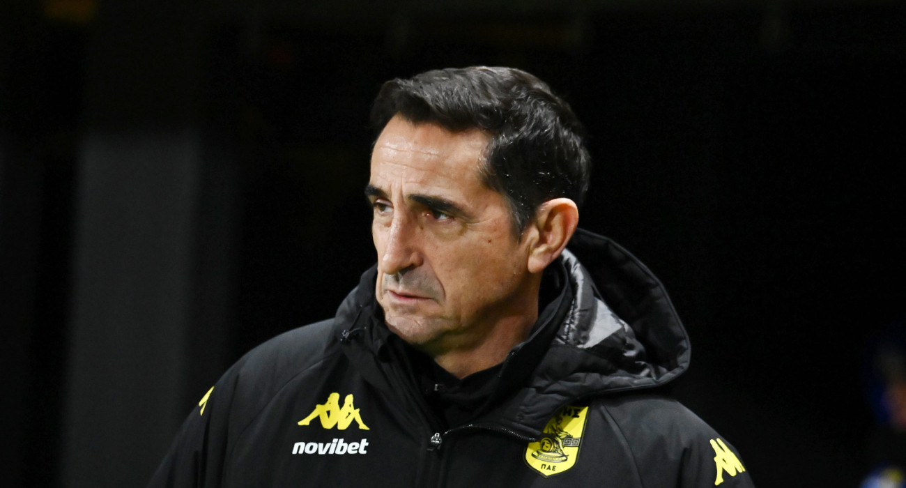 Ο Μανόλο Χιμένεθ στο Άρης-ΑΕΚ / Πηγή: Intime