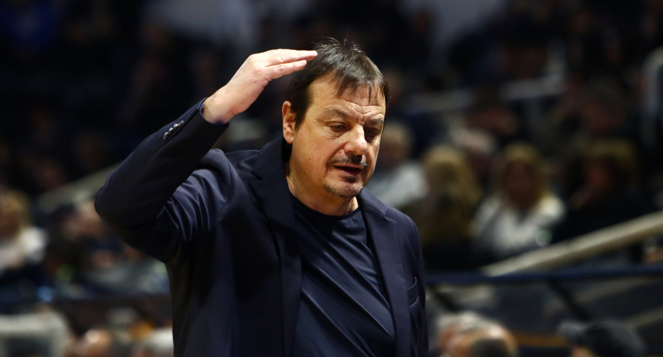 Εκνευρισμένος Αταμάν με την έλλειψη συγκέντρωσης των παικτών του / Πηγή: ΙΝΤΙΜΕ