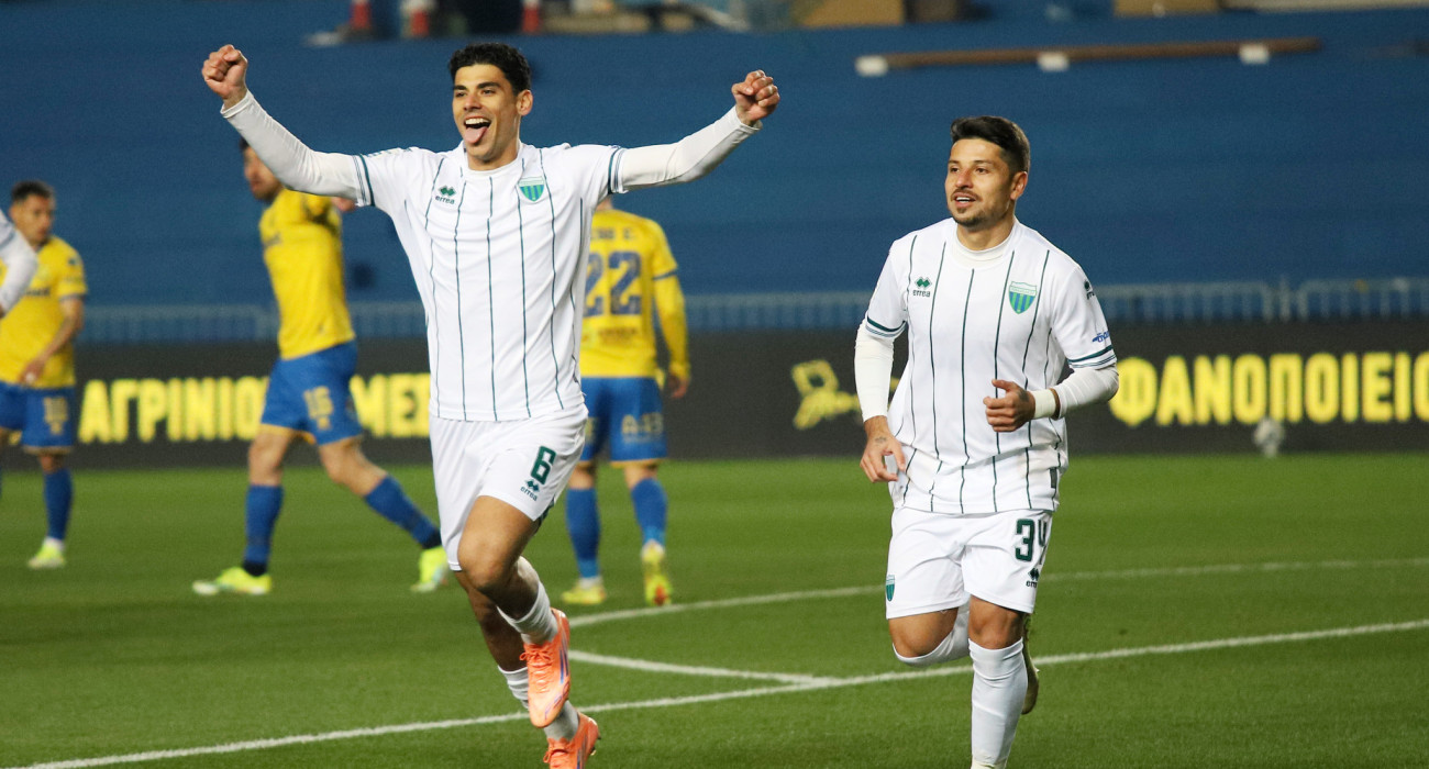 Μπάλτσι και Παλάσιος πανηγυρίζουν το γκολ του Λεβαδειακού / Πηγή: Intime