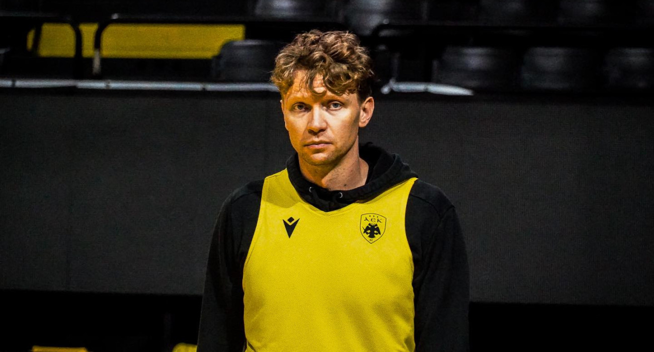 Επιστροφή Κουζμίνσκας στην ΑΕΚ, ο Λιθουανός φωνάζει «παρών» με Μύκονο