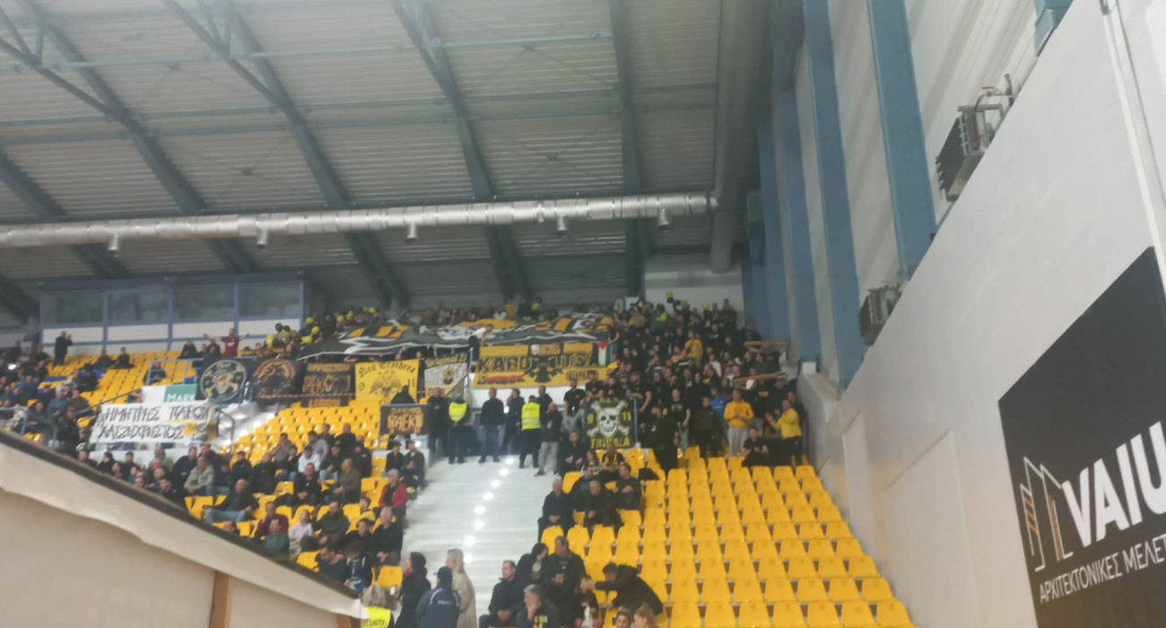 Έκτος παίκτης της ΑΕΚ ο κόσμος της στην Καρδίτσα