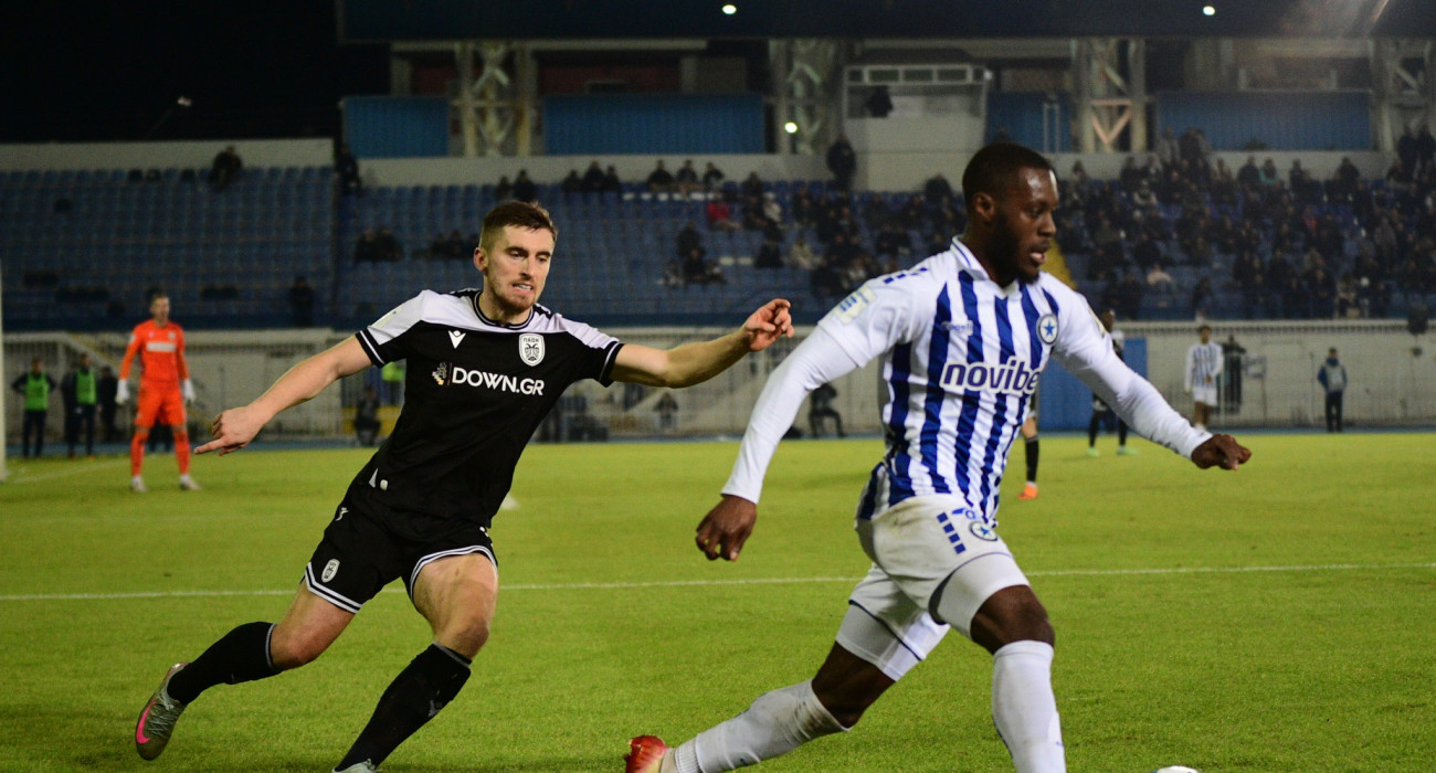 Στιγμιότυπο από το παιχνίδι του Ατρομήτου με τον ΠΑΟΚ στη Super League, τον περασμένο Δεκέμβρη / Πηγή: Eurokinissi