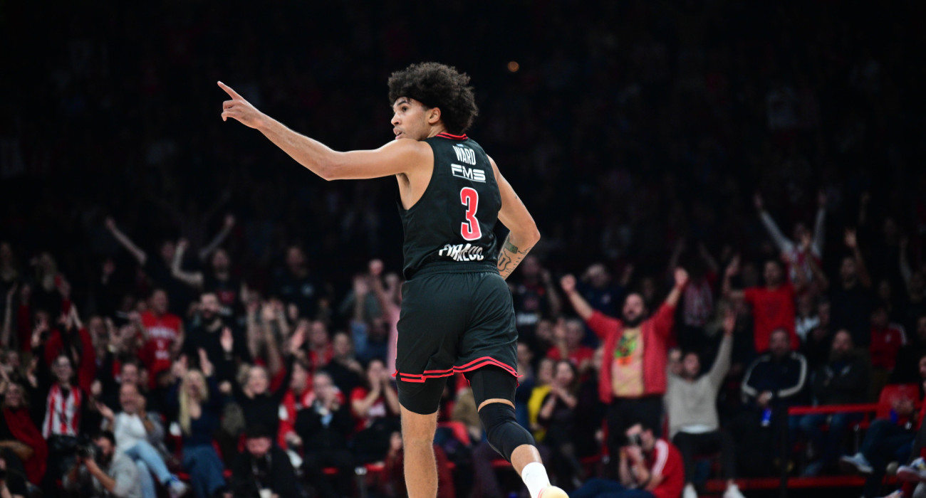 Ο Τάισον Γουόρντ με τη φανέλα του Ολυμπιακού, Πηγή:  Eurokinissi