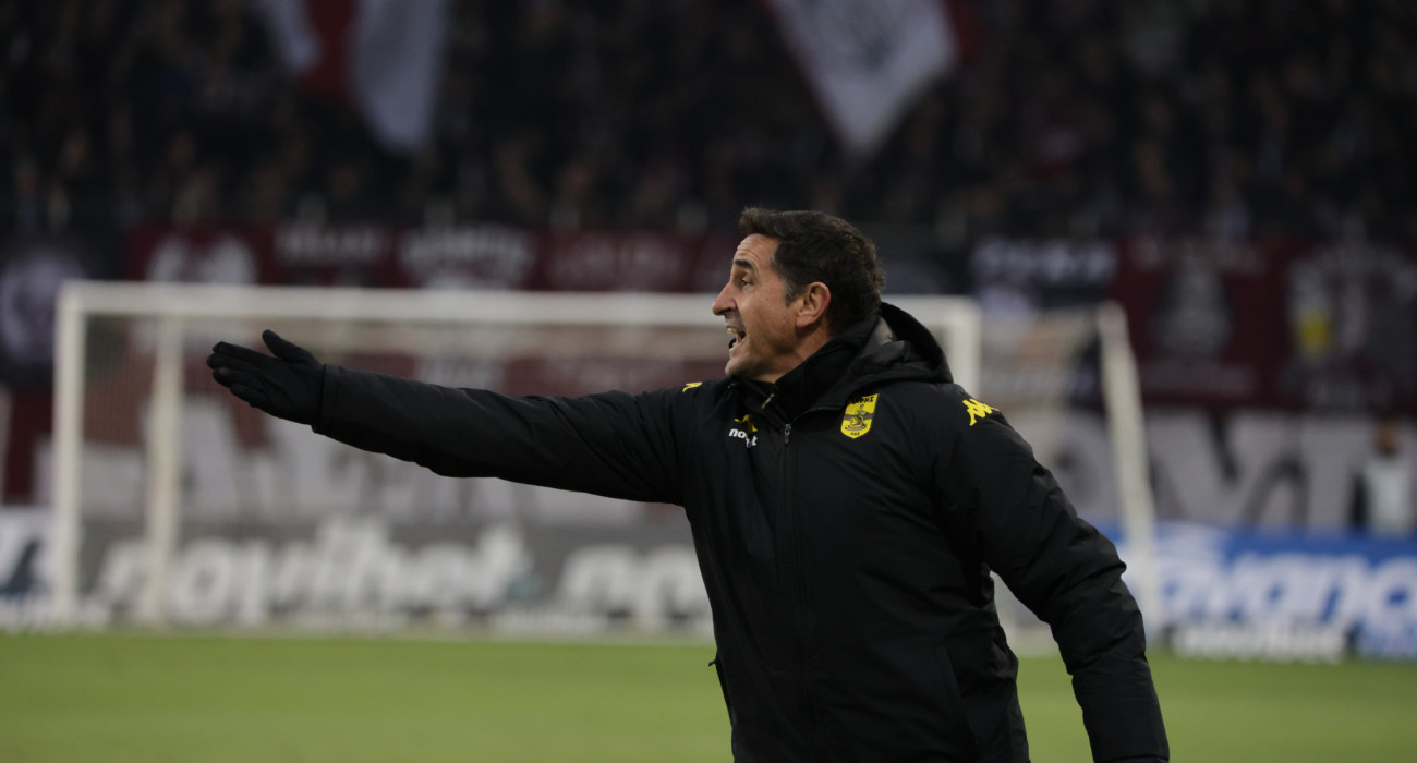 Ο Χιμένεθ στο ματς με την ΑΕΛ/Πηγή: Eurokinissi