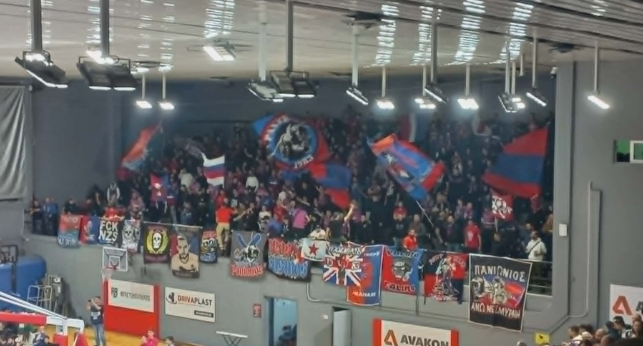 Κατάμεστο το κλειστό της Γλυφάδας στον «τελικό» του Πανιωνίου κόντρα στον Κολοσσό Ρόδου