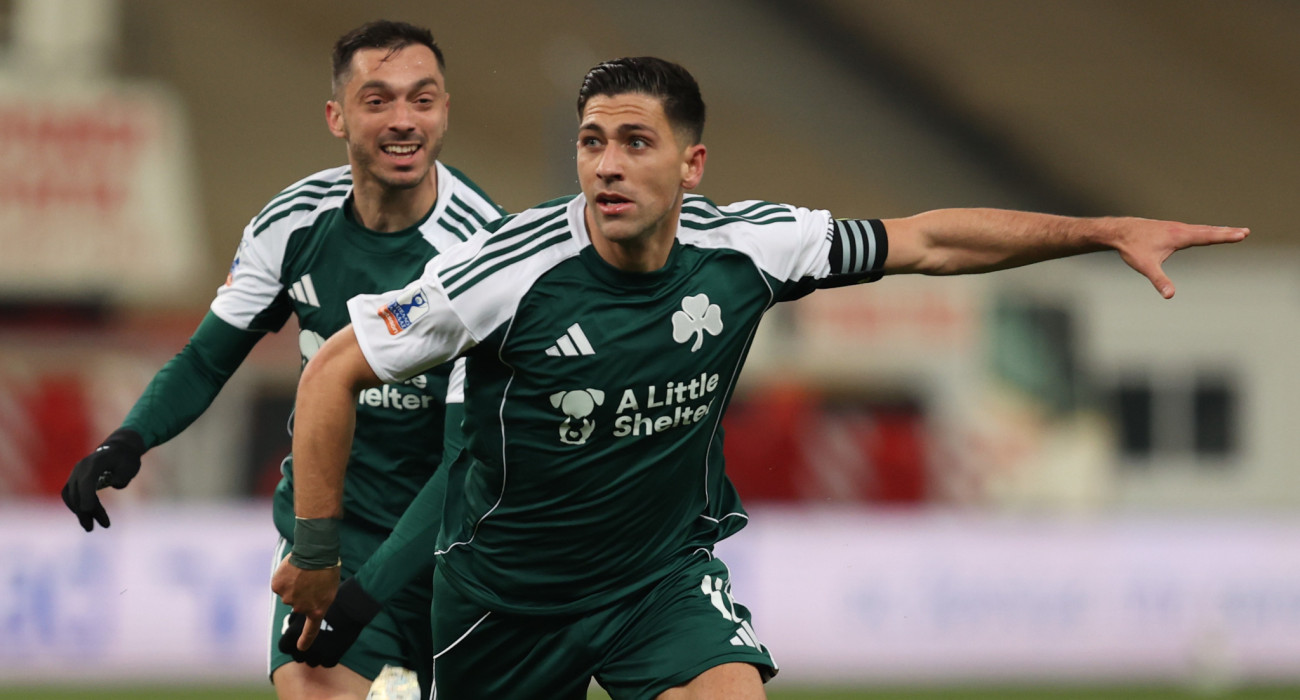 Ο Τάσος Μπακασέτας πανηγυρίζει το πρώτο γκολ που σημείωσε στο ματς με τον Άρη - ΠΗΓΗ: ΙΝΤΙΜΕ