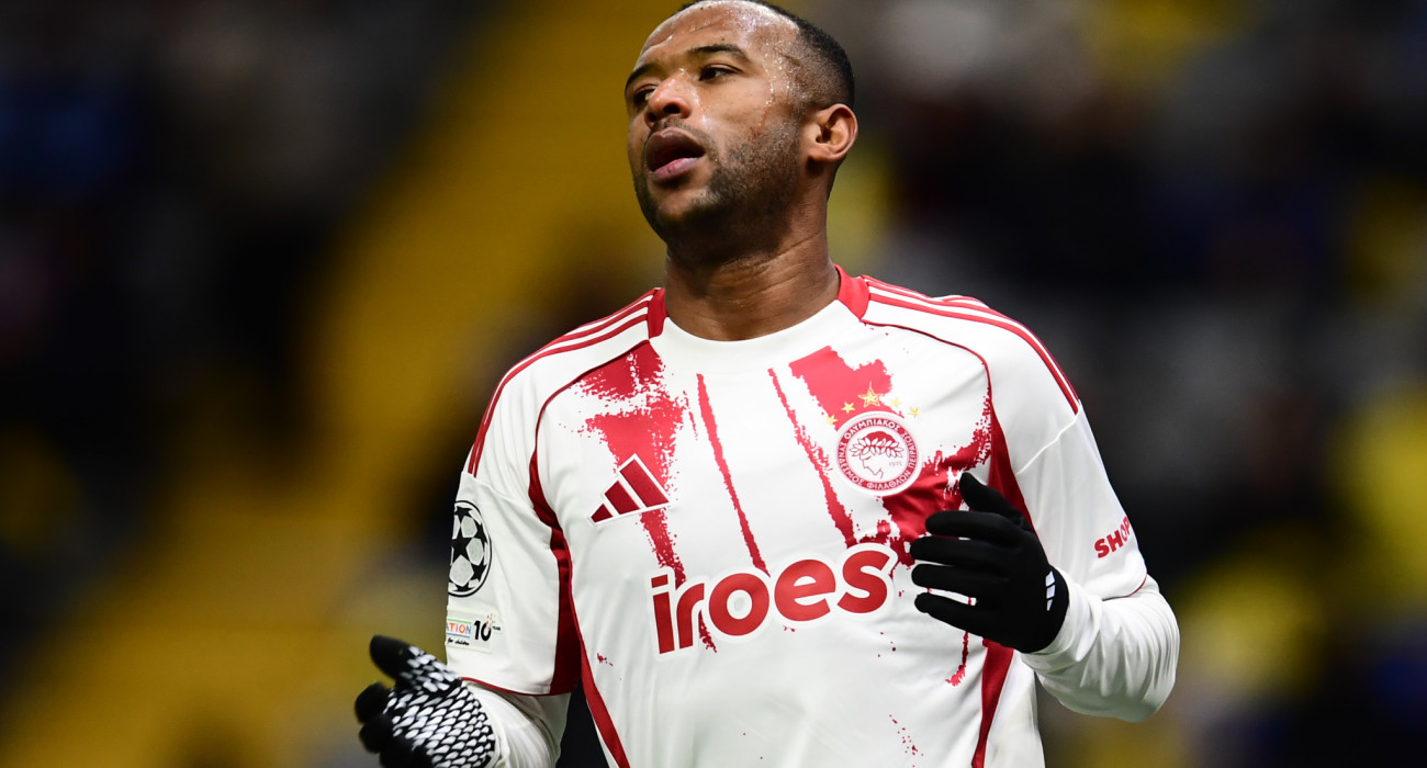 Ο Αγιούμπ Ελ Κααμπί με τη φανέλα του Ολυμπιακού / Πηγή:  Eurokinissi