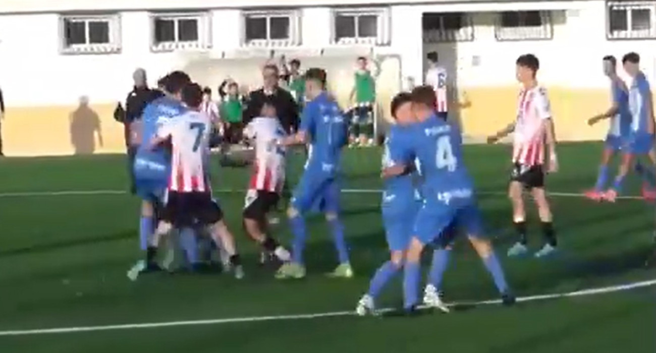Τα επεισόδια σε αγώνα ακαδημιών στην Ισπανία / Screenshot