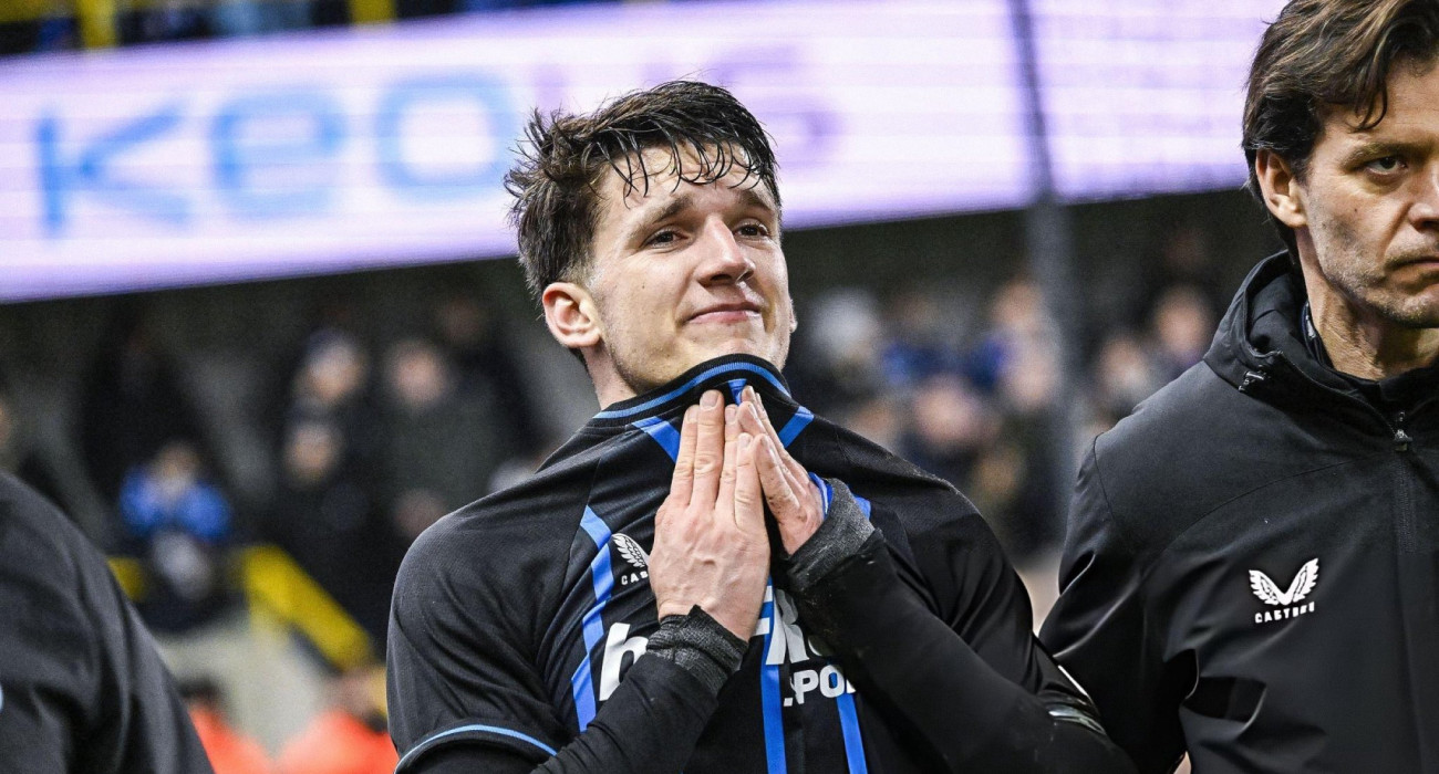 O Χρήστος Τζόλης τη στιγμή της αποχώρησής του ως τραυματίας / Πηγή: @ClubBrugges