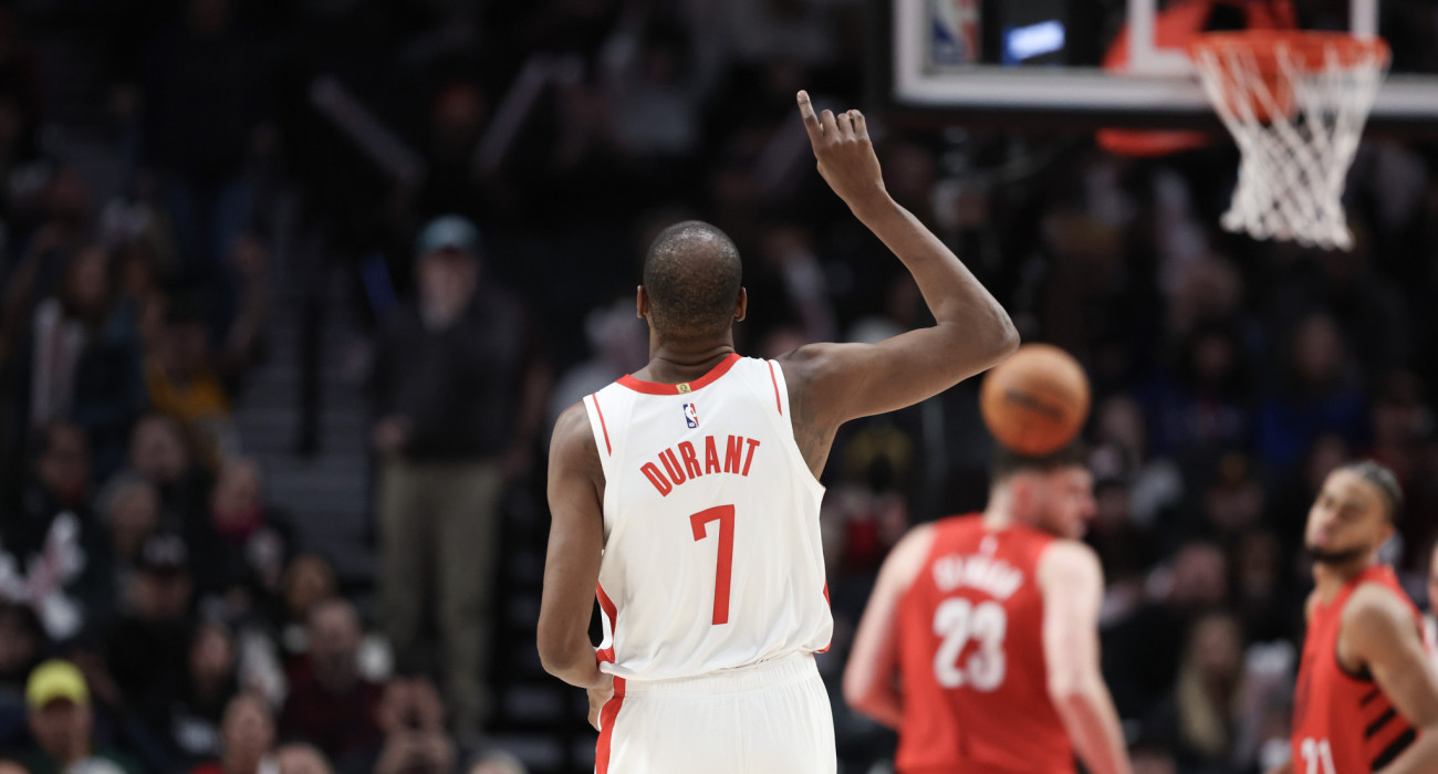 Ο Ντουράντ ξεπέρασε τον Τσάμπερλεϊν και έγινε ο 7ος κορυφαίος σκόρερ του NBA