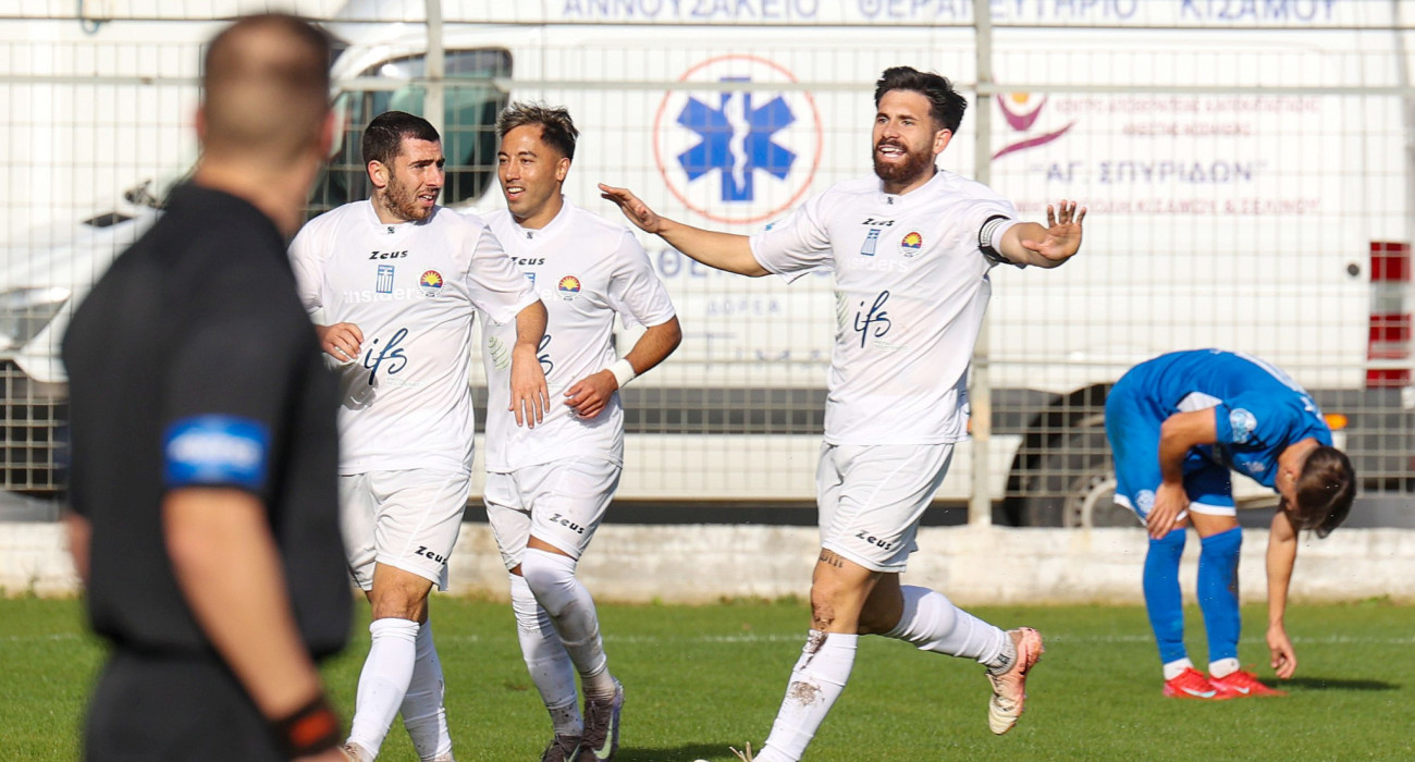 Οι ποδοσφαιριστές της Ηλιούπολης πανηγυρίζουν / Πηγή: Intime