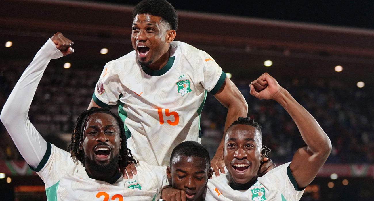 Οι ποδοσφαιριστές της Ακτής Ελεφαντοστού πανηγυρίζουν / Πηγή: Getty