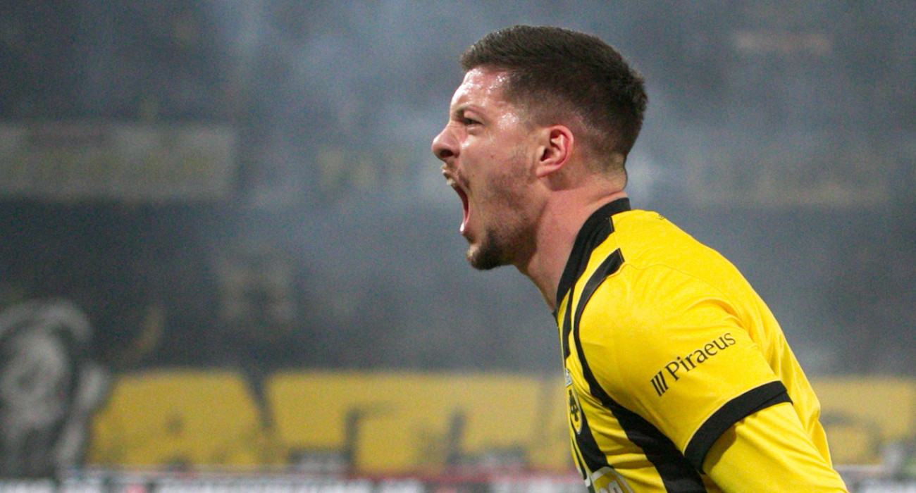 Ο Λούκα Γιόβιτς πανηγυρίζει με την ΑΕΚ / Πηγή: Intime