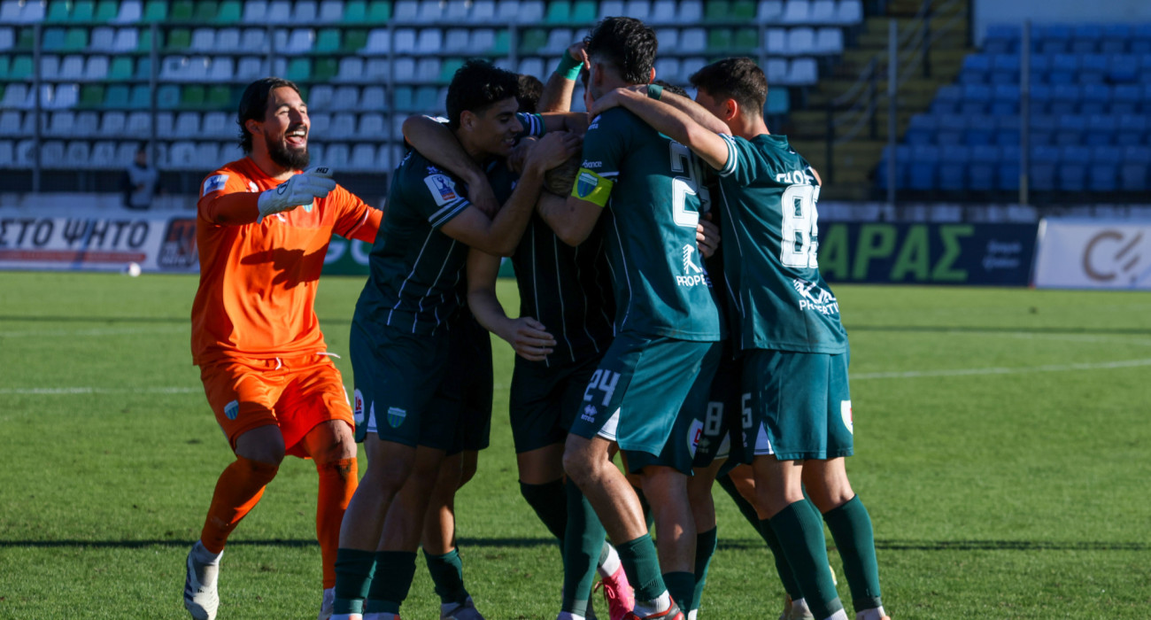 Οι ποδοφαιριστές του Λεβαδειακού πανηγυρίζουν / Πηγή: Eurokinissi