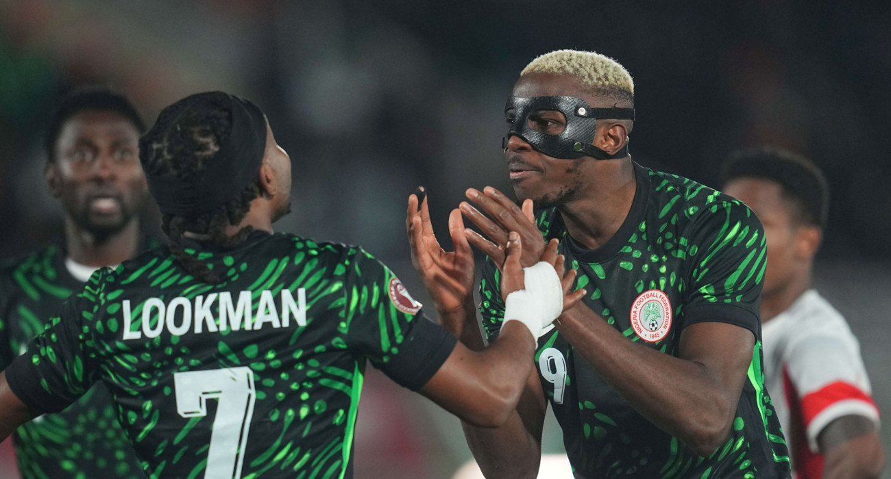 Οι Λούκμαν, Όσιμεν τσακώνονται ενώ η Νιγηρία νικά 3-0 τη Μοζαμβίκη / Πηγή: Getty
