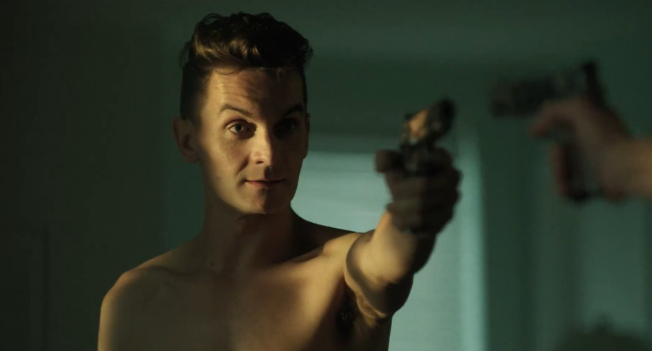 O Φόρεστ Γουέμπερ ως «Τζούνιορ» στο Black Rabbit / Screenshot