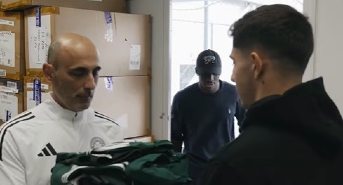 Ο Ανδρέας Τεττέη καλωσορίζει τον Παύλο Παντελίδη στον Παναθηναϊκό / screenshot