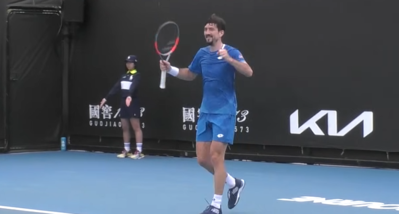 Τενίστας πανηγύρισε πολύ νωρίς και... το πλήρωσε / Screenshot