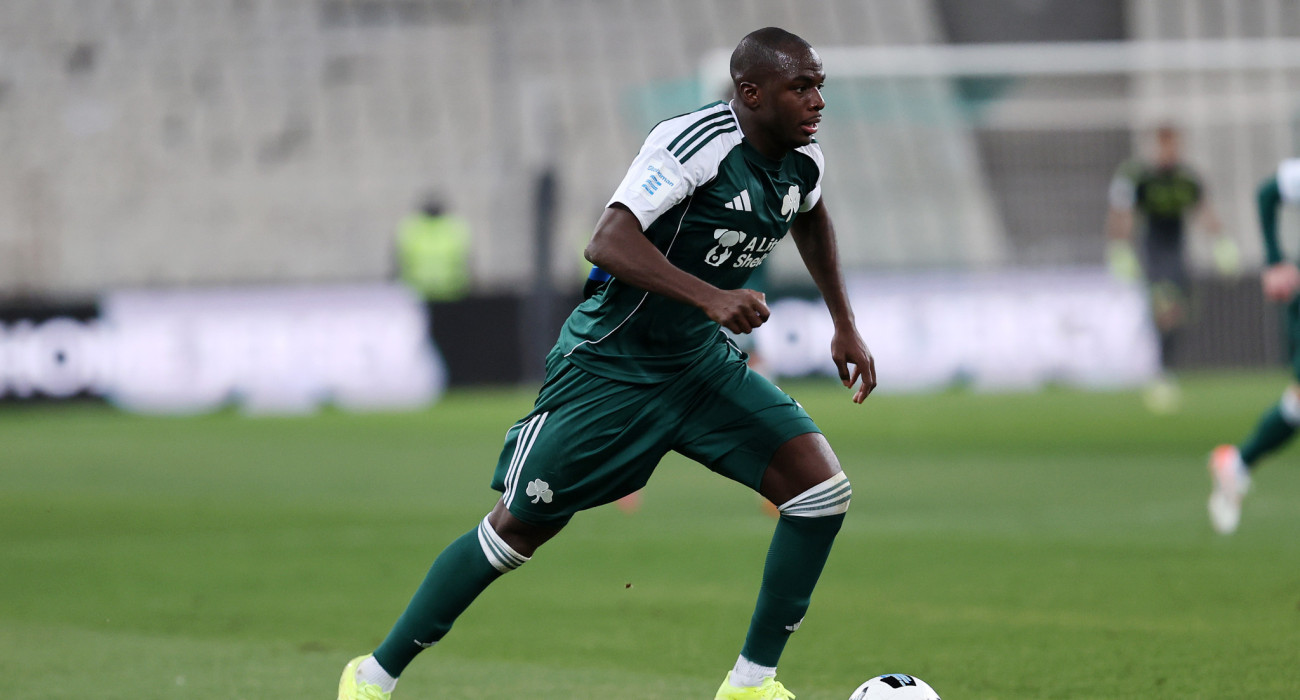 Ο Ανδρέας Τεττέη στον αγώνα του Παναθηναϊκού με τον Πανσερραϊκό / Πηγή: Intime