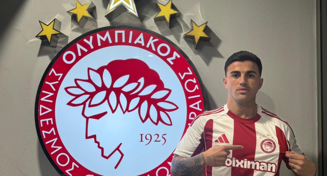 Ο Αντόνιο Θαρθάνα με τη φανέλα του Ολυμπιακού / Πηγή: Olympiacos.org