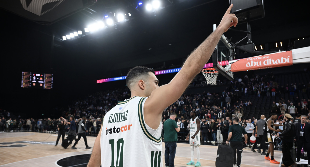Ο Κώστας Σλούκας έκανε... κουμάντο στη Λυών για λογαριασμό του Παναθηναϊκού / Πηγή: V.Stolis