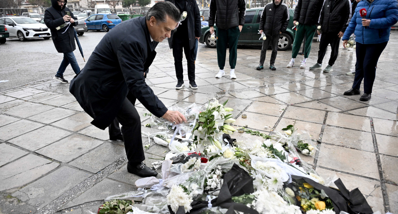 Αντιπροσωπεία του Παναθηναϊκού στην Τούμπα - Τίμησε τη μνήμη των οπαδών του ΠΑΟΚ/Βαγγέλης Στόλης