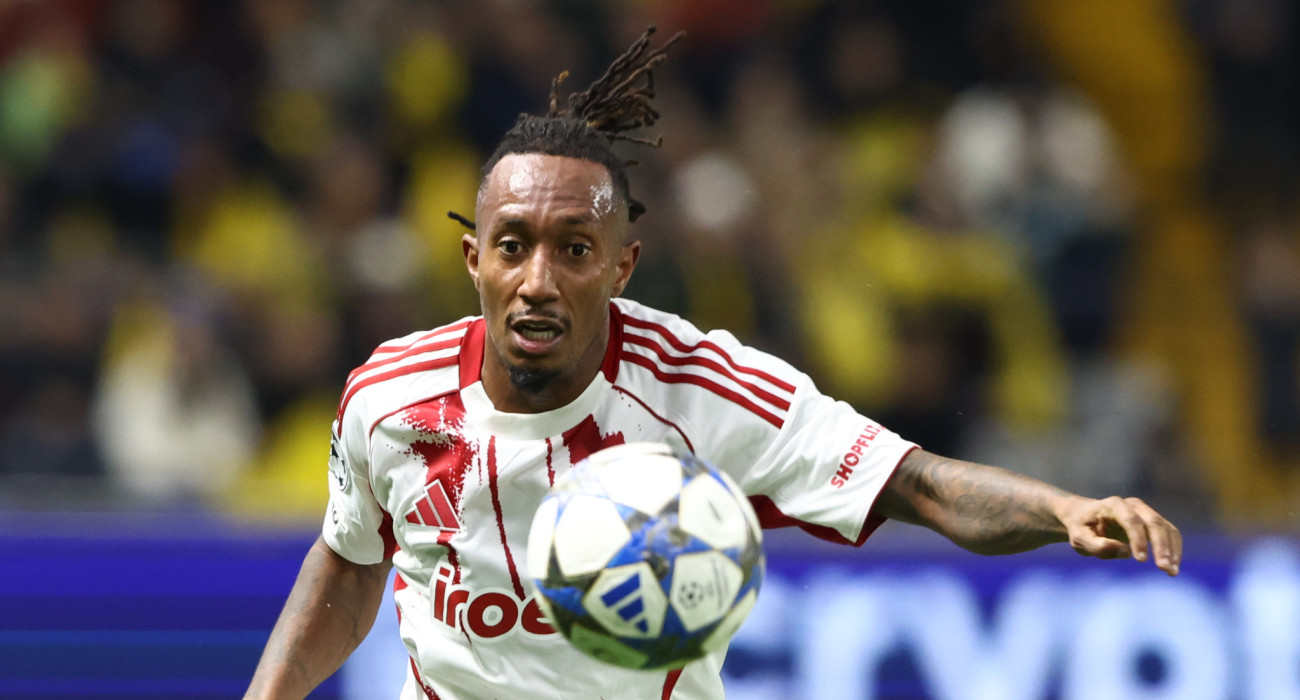 Ο Ζέλσον Μαρτίνς με τον Ολυμπιακό / Πηγή: Intime